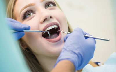 ¿Se pueden poner implantes con periodontitis?